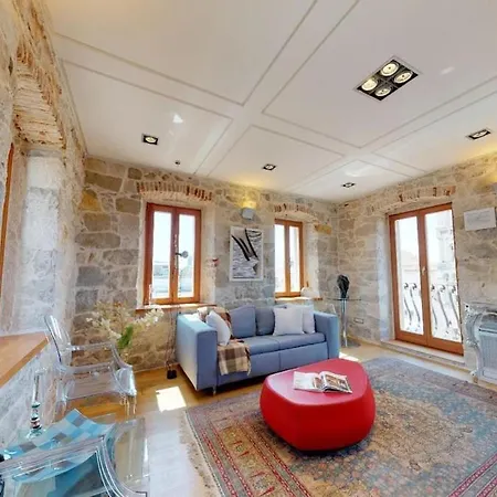 Augubio Penthouse スプリト