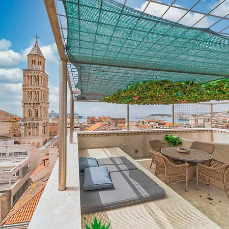Augubio Penthouse Apartment Split