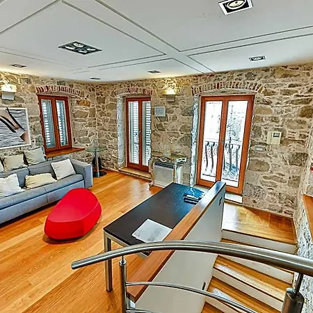 Апартаменти Augubio Penthouse Спліт