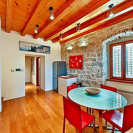 Апартаменти Augubio Penthouse